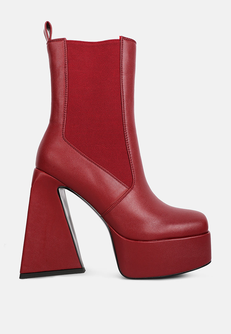 The Metropolitan Stride - Elevated Edgy Platform Boot