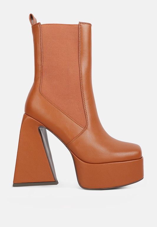 The Metropolitan Stride - Elevated Edgy Platform Boot